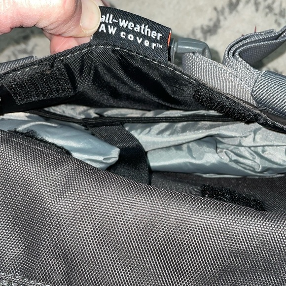 Lowepro Hatchback 22L AW Everyday Adventure/Photo Backpack. Like NEW! Slate Grey - Picture 11 of 14